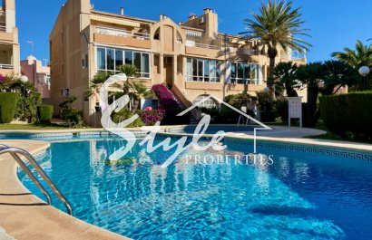 Купить таунхаус с садом и бассейном в Лос Фруталес, Торревьеха, в 200 метрах от пляжа. ID 6141