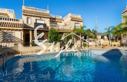 Купить шале с 5 спальнями недалеко от моря в Ла Флорида, Ориуэла Коста. ID 6155