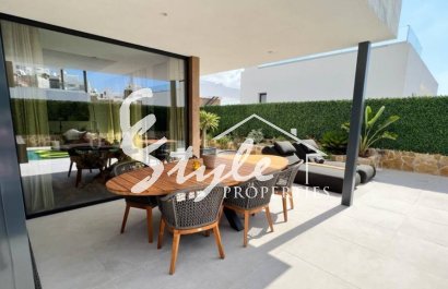 Вилла в Финестрате, Коста Бланка, Испания. ID:1809