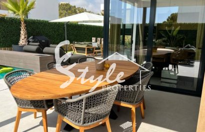 Вилла в Финестрате, Коста Бланка, Испания. ID:1809