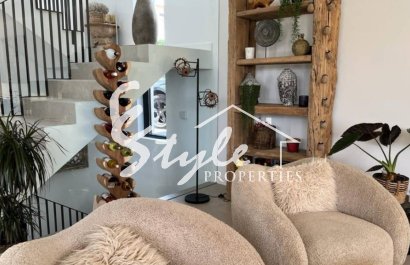 Вилла в Финестрате, Коста Бланка, Испания. ID:1809