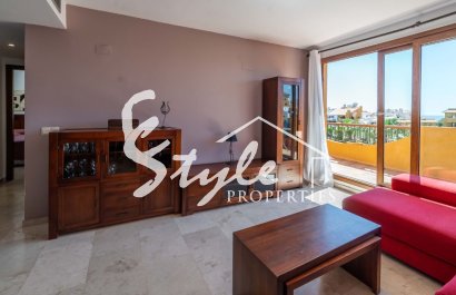 На продажу квартира у моря в Пунта Прима, Ла Энтрада, Коста Бланка. ID1359