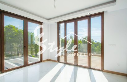 Продается новая вилла в Финестрате, Коста Бланка, Испания ON1811