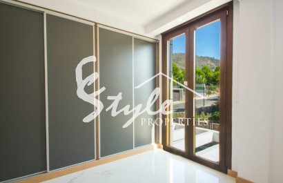 Продается новая вилла в Финестрате, Коста Бланка, Испания ON1811