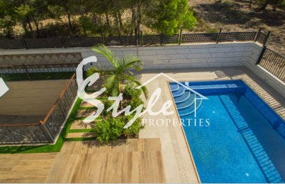 Продается новая вилла в Финестрате, Коста Бланка, Испания ON1811