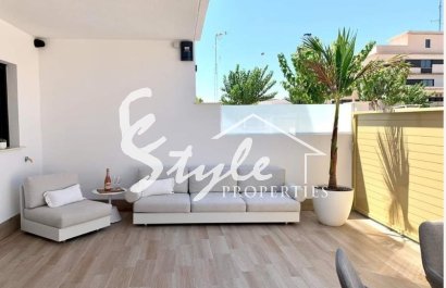 Квартиры в новостройке на продажу в Пилар де ла Орадада, Коста Бланка, Испания.ON1815