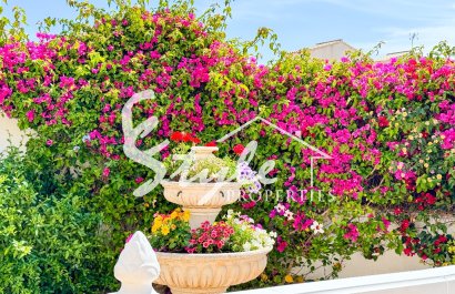 Resale - Villa - Punta Prima