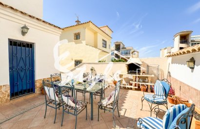 Resale - Villa - Punta Prima