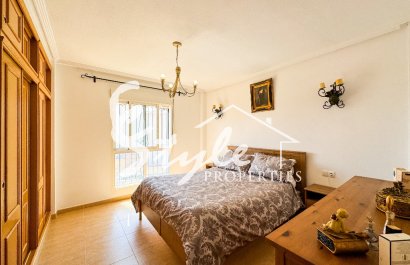 Resale - Villa - Punta Prima