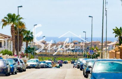 Resale - Villa - Punta Prima