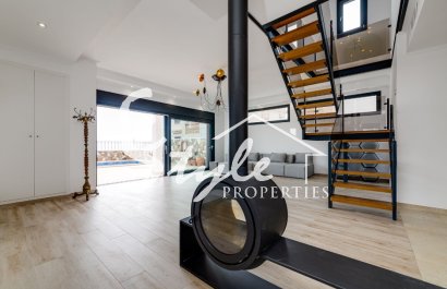 Villa on the first line of the sea in La Mata (Torrevieja) Spain. ID1826