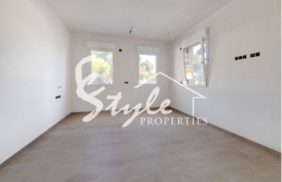 Villa de obra nueva en venta en Punta Prima, Costa Blanca, España. ON1460