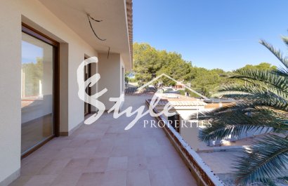 Villa de obra nueva en venta en Punta Prima, Costa Blanca, España. ON1460