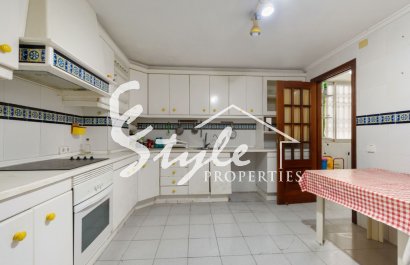 Comprar piso a solo 100 metros de la playa en Torrevieja. ID 6209