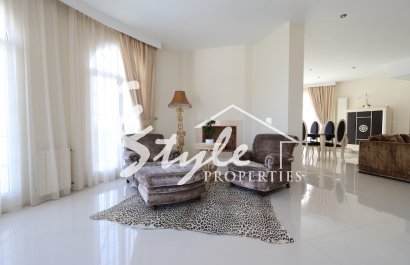 Вторичное жилье - Вилла - Сьюдад Кесада