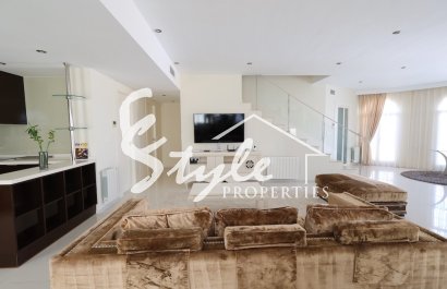 Вторичное жилье - Вилла - Сьюдад Кесада