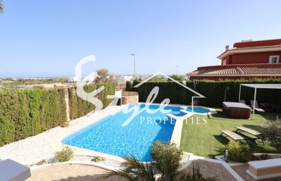 Вторичное жилье - Вилла - Сьюдад Кесада