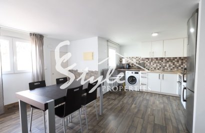 Resale - Semi - Detached Villa - Torrevieja