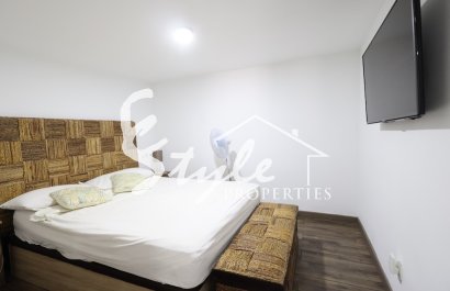 Resale - Semi - Detached Villa - Torrevieja