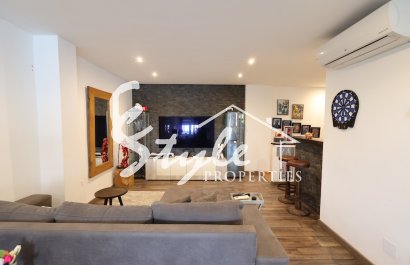 Resale - Semi - Detached Villa - Torrevieja