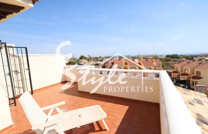 Buy Terraced house with private garden for sale in Lomas de Cabo Roig, Orihuela Costa. ID: 6240