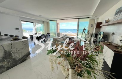 Купить виллу на первой линии пляжа и с выходом к средиземному морю на Коста Бланке. La Mata Playa. ID 6256