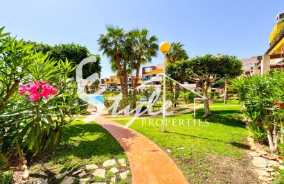 For sale stylish apartment in El Bosque, Playa Flamenca, Orihuela Costa. ID1435