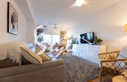 For sale 2 beds apartment 300 m from the sea in Punta Prima, Costa Blanca, Spain. ID1800