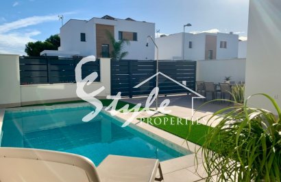 Виллы новой постройки на продажу в Сан Хавьере, Мурсия, Испания. ОN1856