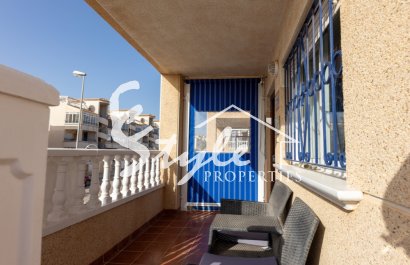 for sale top floor apartment with sea views in Cinuelica , Punta Prima, Costa Blanca, Spain. ID2722
