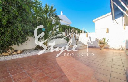 Resale - Villa - Cabo Roig