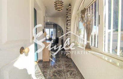 Resale - Villa - Cabo Roig