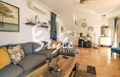 Resale - Villa - Cabo Roig