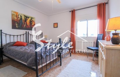 Resale - Villa - Cabo Roig