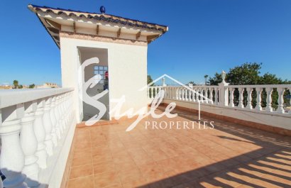 Resale - Villa - Cabo Roig