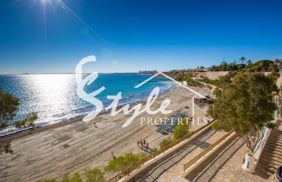 Resale - Villa - Cabo Roig