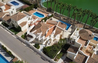 Продается вилла напротив полей для гольфа в Лас-Рамблас, Ориуэла-Коста, Испания. ID1440