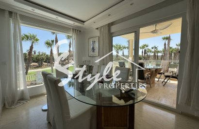 Продается вилла напротив полей для гольфа в Лас-Рамблас, Ориуэла-Коста, Испания. ID1440