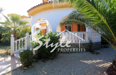 В продаже вилла в Миль Пальмерас, Пила де ла Орадада, Коста Бланка. ID1451