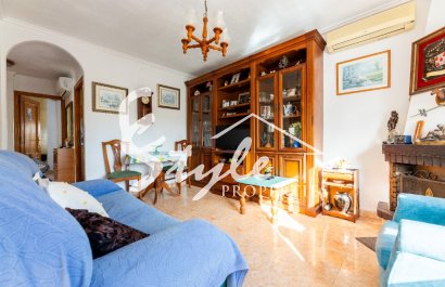 For sale detached villa close to the beach in Punta Prima, Costa Blanca, Spain. ID1882