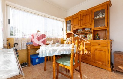 Resale - Villa - Punta Prima