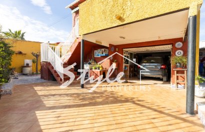 Resale - Villa - Punta Prima