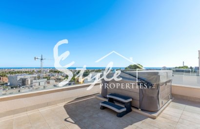 На продажу вилла 6 спален в Вилламартин, Ориуэла Коста, Коста Бланка. ID1672