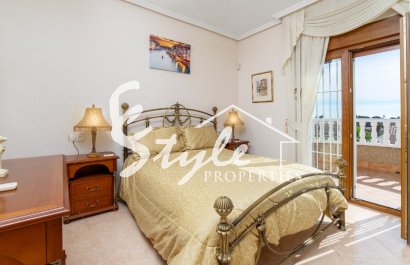 Продается отдельный дом рядом с инфраструктурой в Лос-Альтос, Торревьеха, Коста Бланка. ID3138