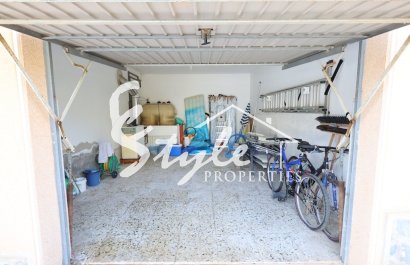 Купить отдельную виллу на море с прекрасным садом и бассейном в Los Balcones, Торревьеха, на Коста Бланке. ID 6294