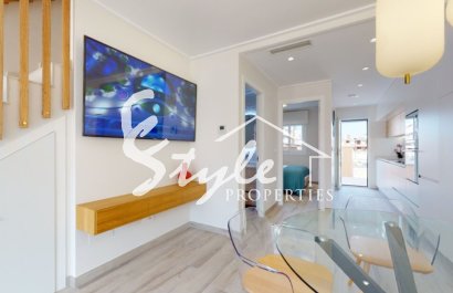 Продается новый таунхаус в Пилар де ла Орадада, Коста Бланка, Испания. ON1872