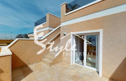 Продается новый таунхаус в Пилар де ла Орадада, Коста Бланка, Испания. ON1872