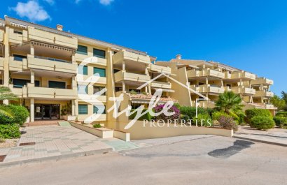 Продается пентхаус с видом на море и гольф в Кампоаморе, Коста Бланка, Испания. ID1923