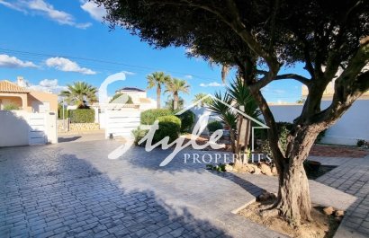 Resale - Villa - Playa Flamenca
