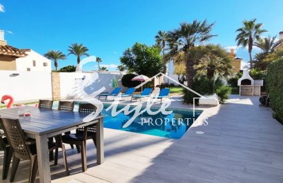 Resale - Villa - Playa Flamenca